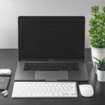 Consejos prácticos para organizar tu espacio de trabajo en casa y aumentar la productividad